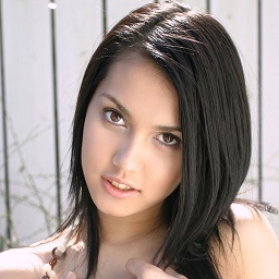 Maria Okawa - Nhân viên kinh doanh